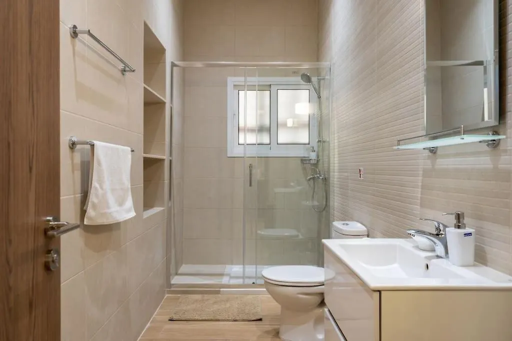 Verdant 1-Bedroom Apartment In Larnaca